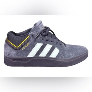 Adidas Tyshawn skateboarding sneakers. Unworn since purchase, tag uncut.